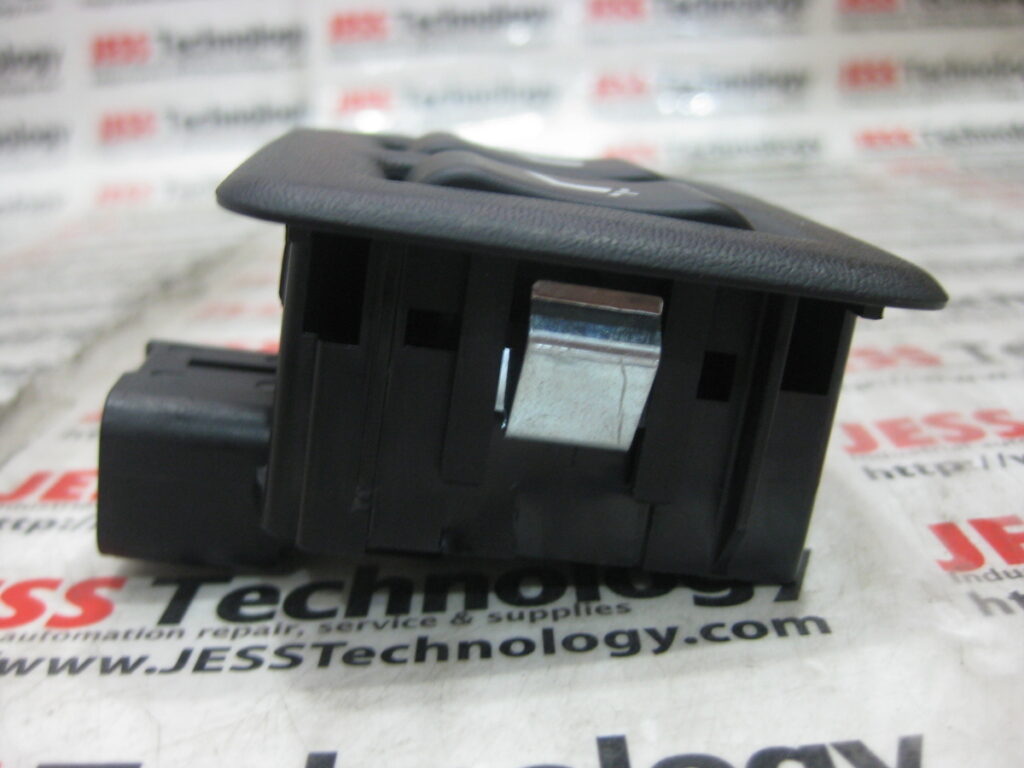 Image #2 of Repair TOYOTA 18A966 POWER SEAT SWITCH in Malaysia, Singapore, Thailand, Indonesia